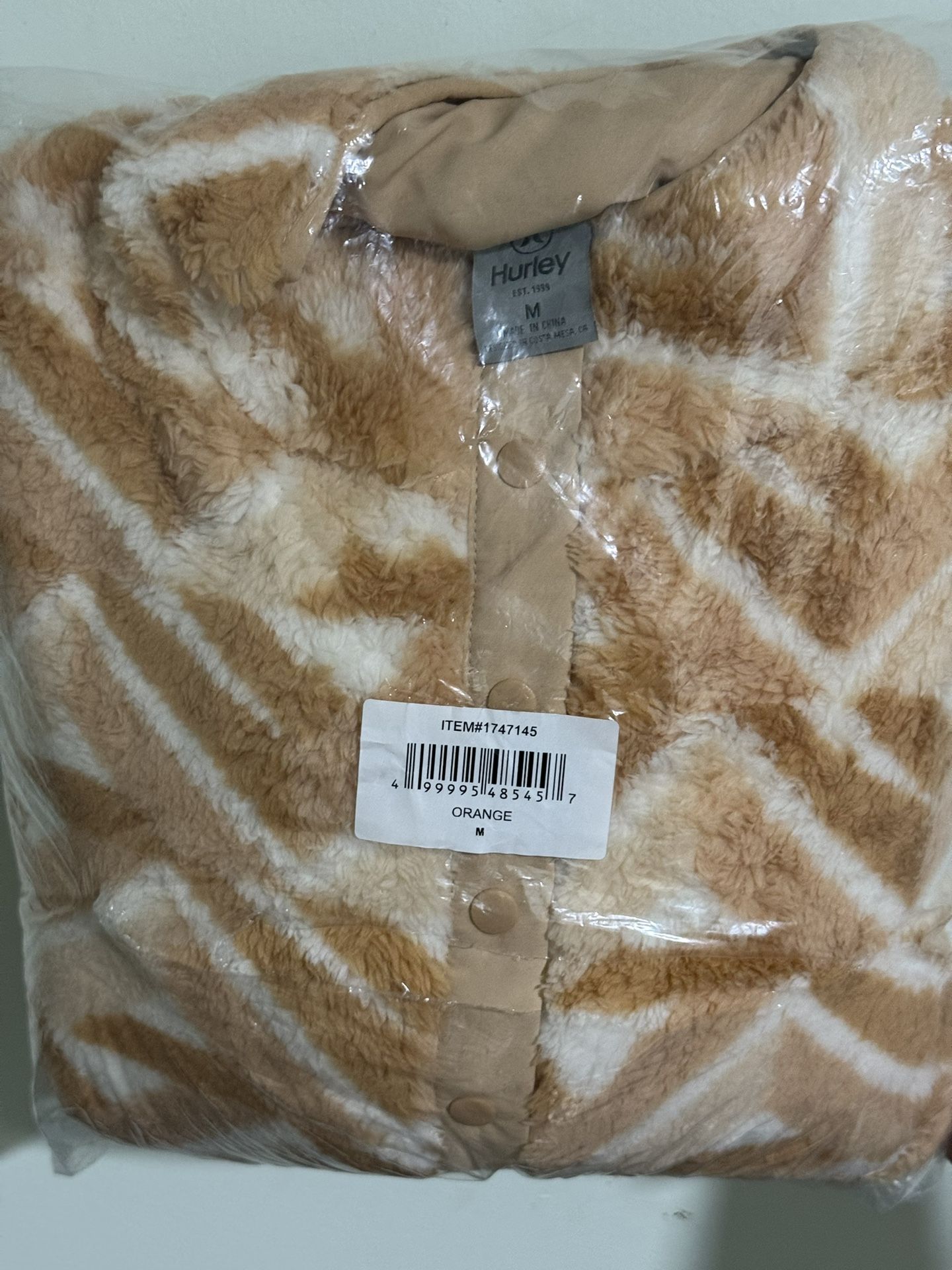 Hurley Women's Winter Warm Coat Fur Size Medium Brand New Full Sealed 