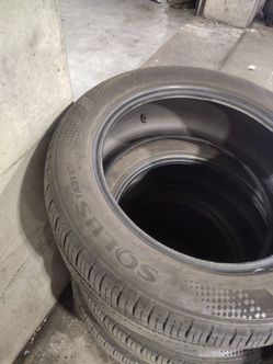 FOUR KUMHO SOLUS TIRES 215/55/17