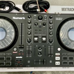 Numark Mixtrack Platinum FX Serato 4 Deck Controller Layering DJ Control Mixer 2-channel Studio Audio Music Effects Pitch USB Hobby 