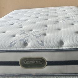 Queen Size Mattress (Colchon Queen Size)