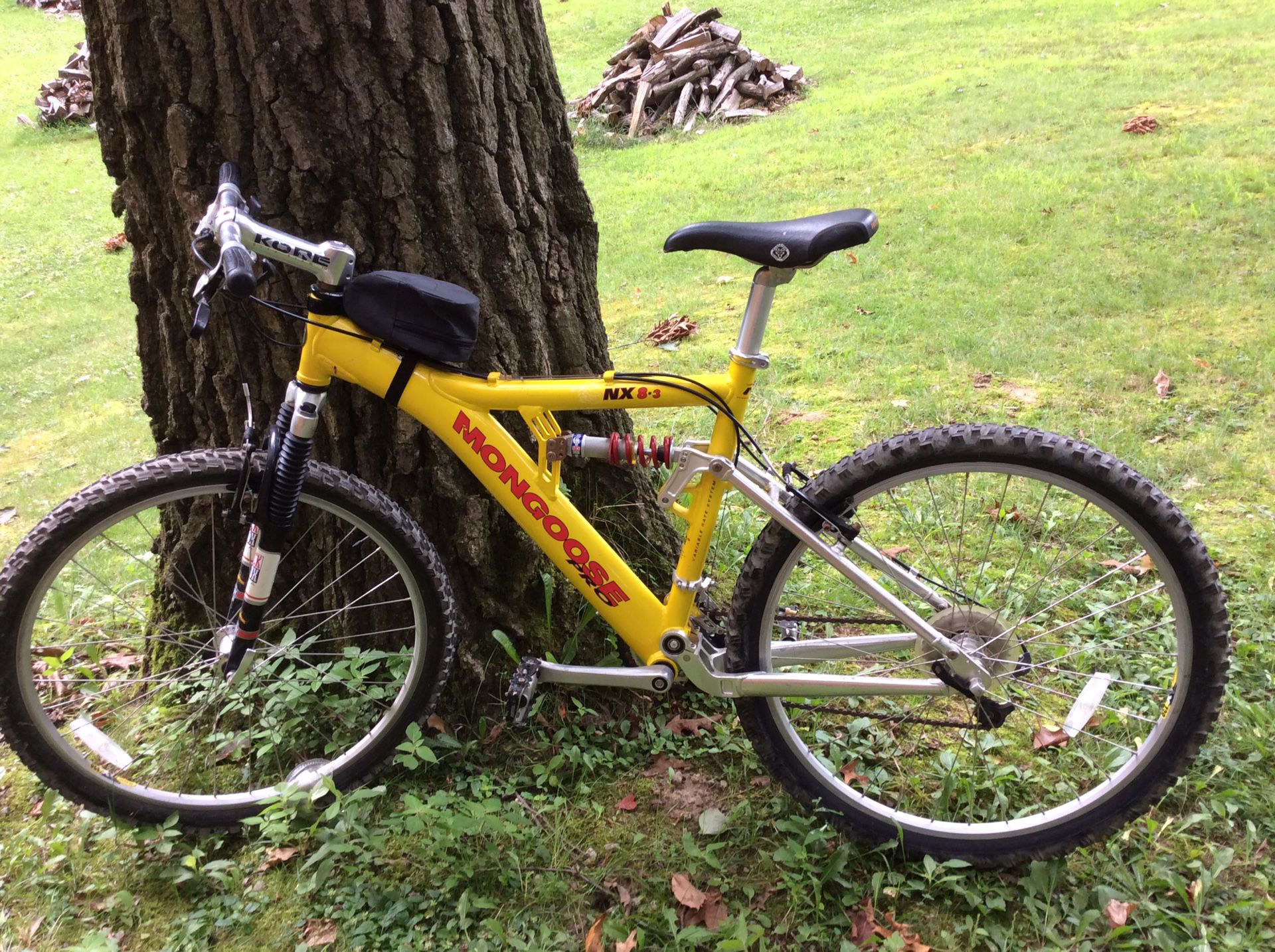 Super clean Mountain Mongoose Pro NX 8.3 Mountain Bike Bicycle