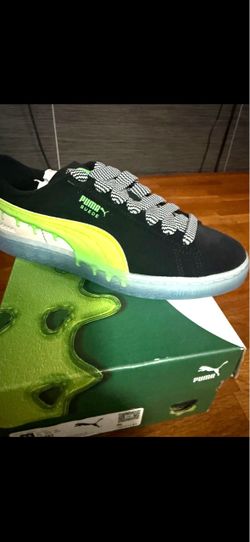 Puma Suede Low-Top Sneakers size 5