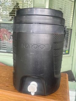 2 gallon Igloo Water Cooler Jug with Spigot