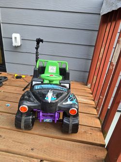 Kids Ride-On Monster Truck – Needs New Battery