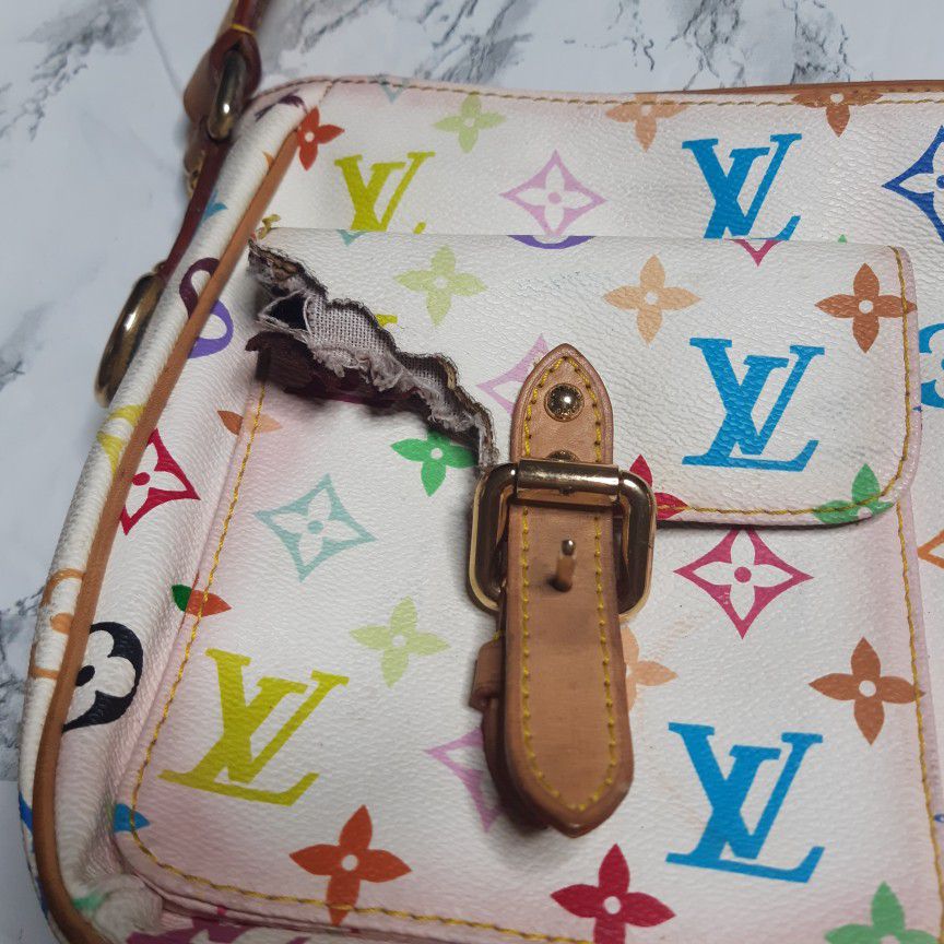 Louis Vuitton Over-The-Shoulder Handbag (ORIGINAL) for Sale in Brooklyn, NY  - OfferUp