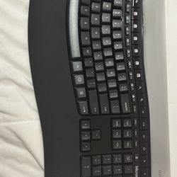 Microsoft Wireless Comfort Desktop 