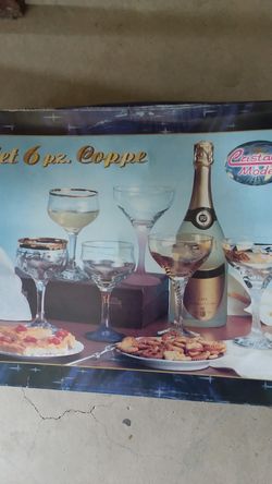 6 piece set champagne/wine glasses