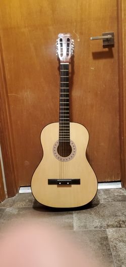 Beautiful brand new acoustic guitar!!