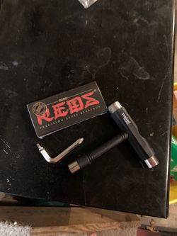 Reds Skateboard bearings plus skate tool