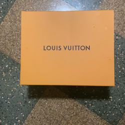 Louis Vuitton *BOX*