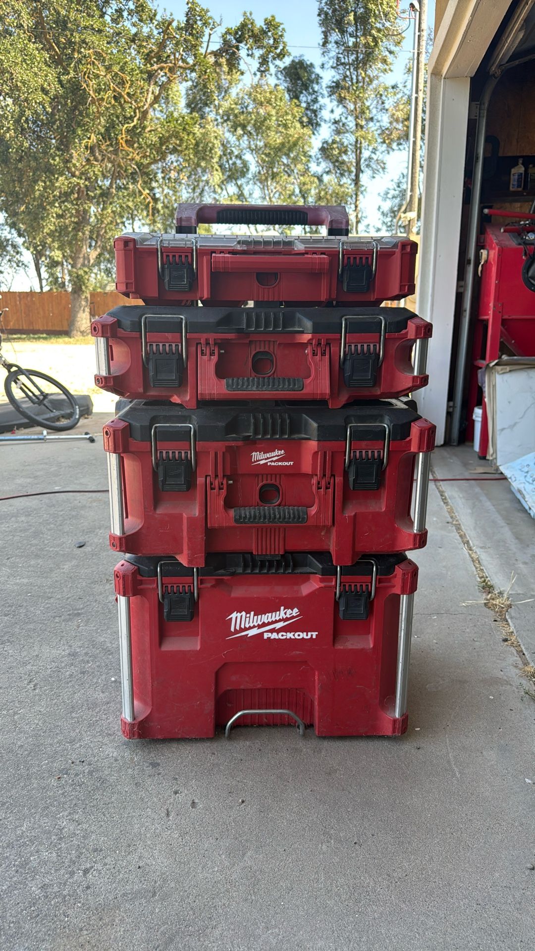 Milwaukee Pack Out