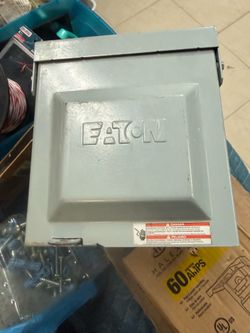 Eaton CHU4S Power Outlet Panel