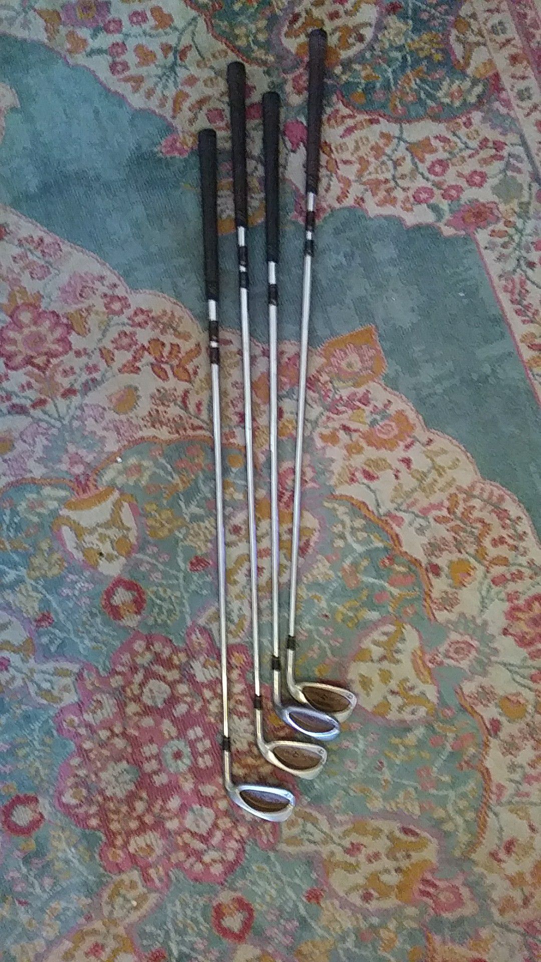 4 taylor made golf clubs s90 all dif