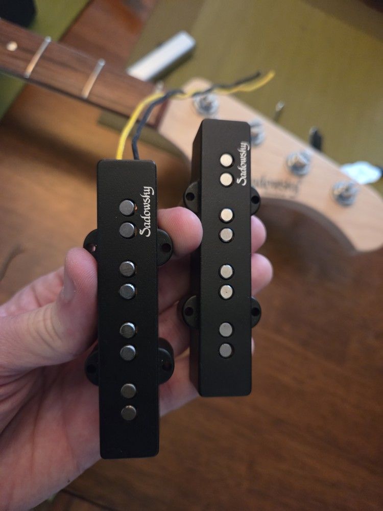 Sadowsky passive J/J-Style single-coil bass pickup set
