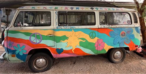 1977 VW Van Bus