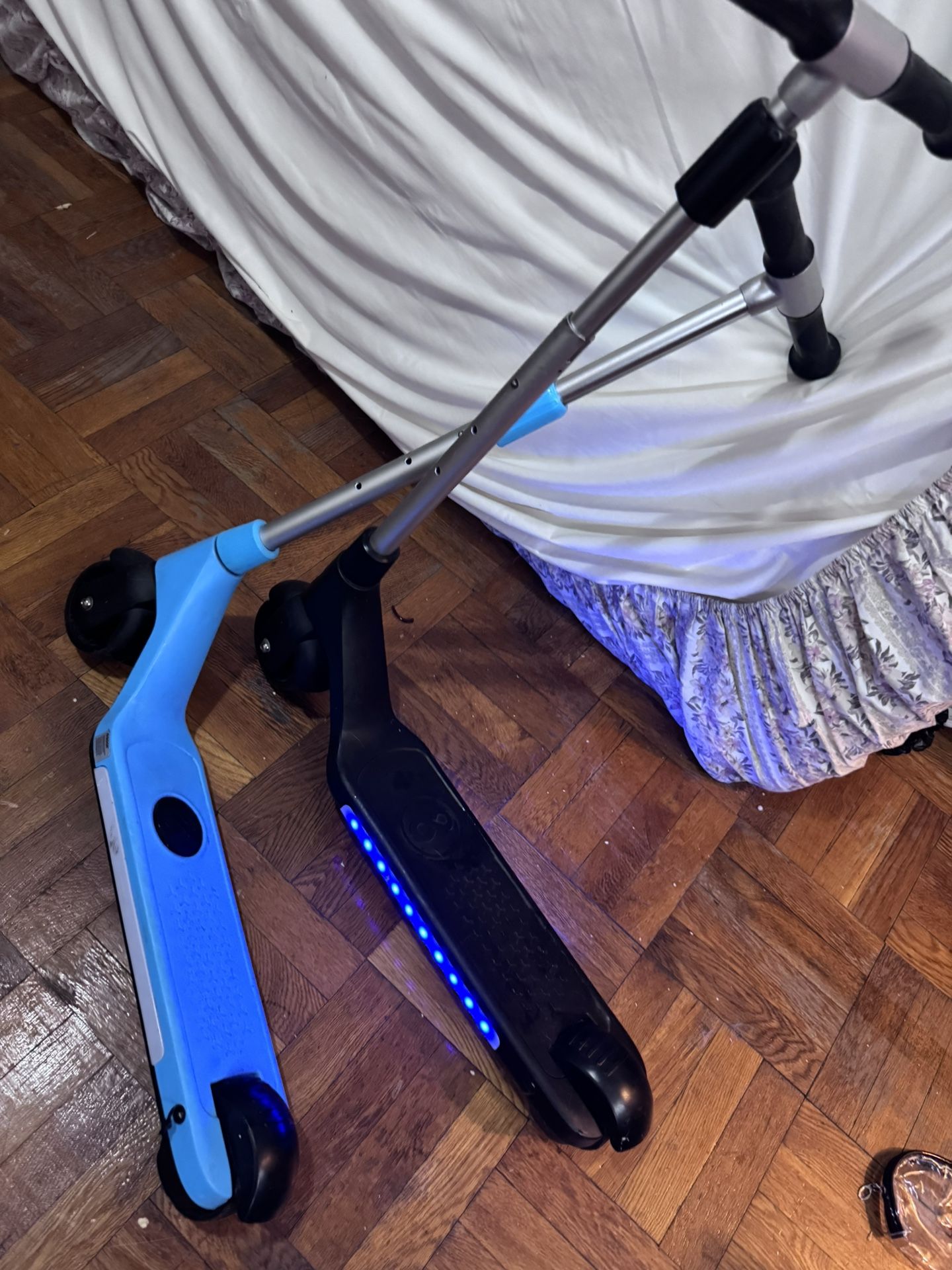 Gyroor Light Up Scooter