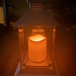New LED Color Changing Lantern With Decorations (Batteries Included) $10/Each