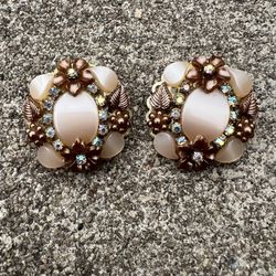 Vintage / Antique Cluster Clip On Earrings