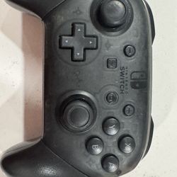 Nintendo Switch Pro Controller 