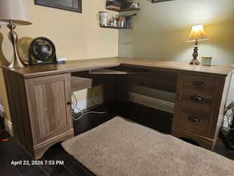 Sauder L Shaped Desk (Salty Oak Color)