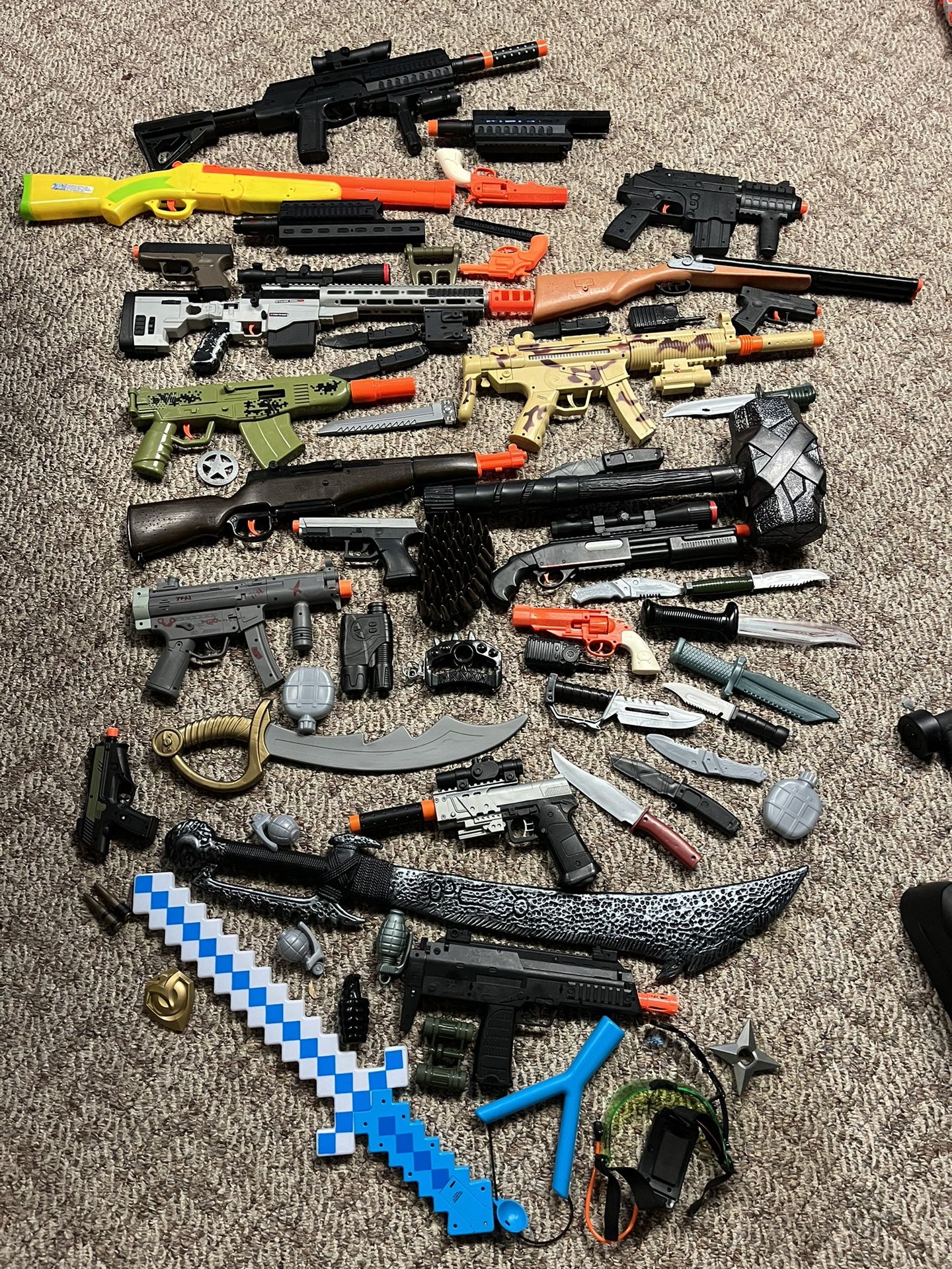 Huge Kids Toy Weapons Lot 