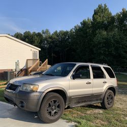 2005 Ford Escape