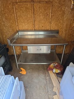 Metal Desk (Industrial)