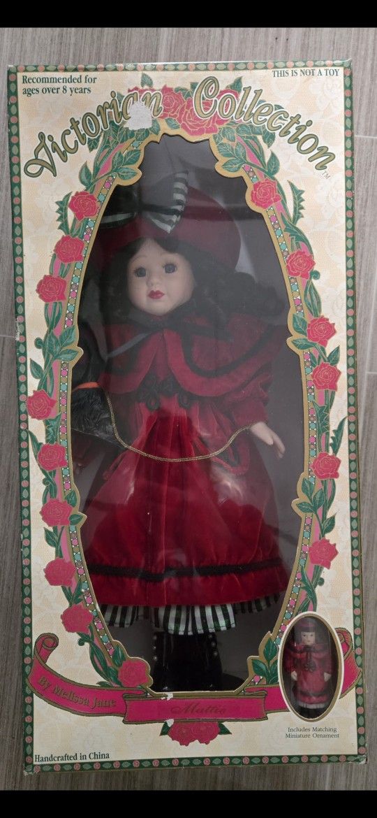 90s Porcelain Collector Dolls 