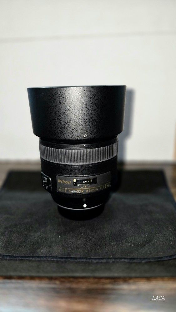 Nikon 85mm Lens 