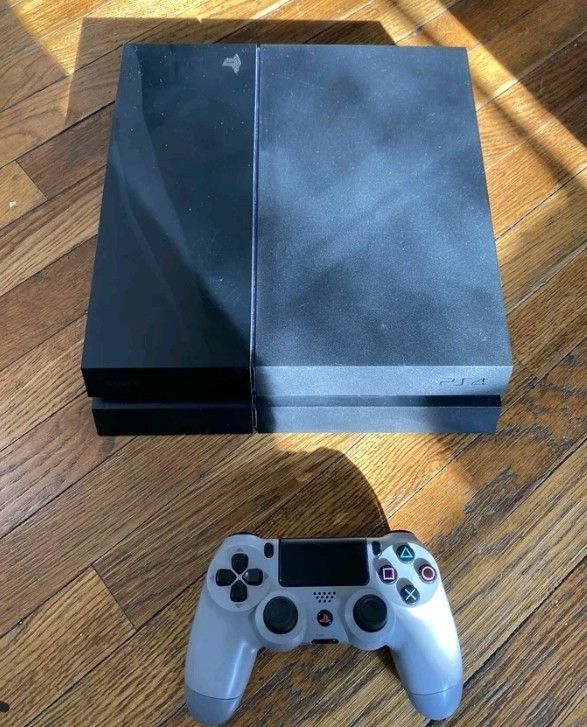 PlayStation 4pro         501,392,5884 
 I'm selling this available price  coz it belongs to my late brother edward who passed away due to covid 19 dis