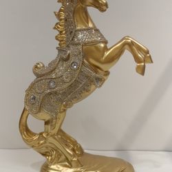 Decorative Horse Figurine / Statuette - $24.99 ( NEW ) gold/silver. poly resin