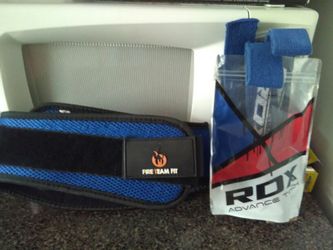 Velcro weight lifting belt new size small and wrist straps new
