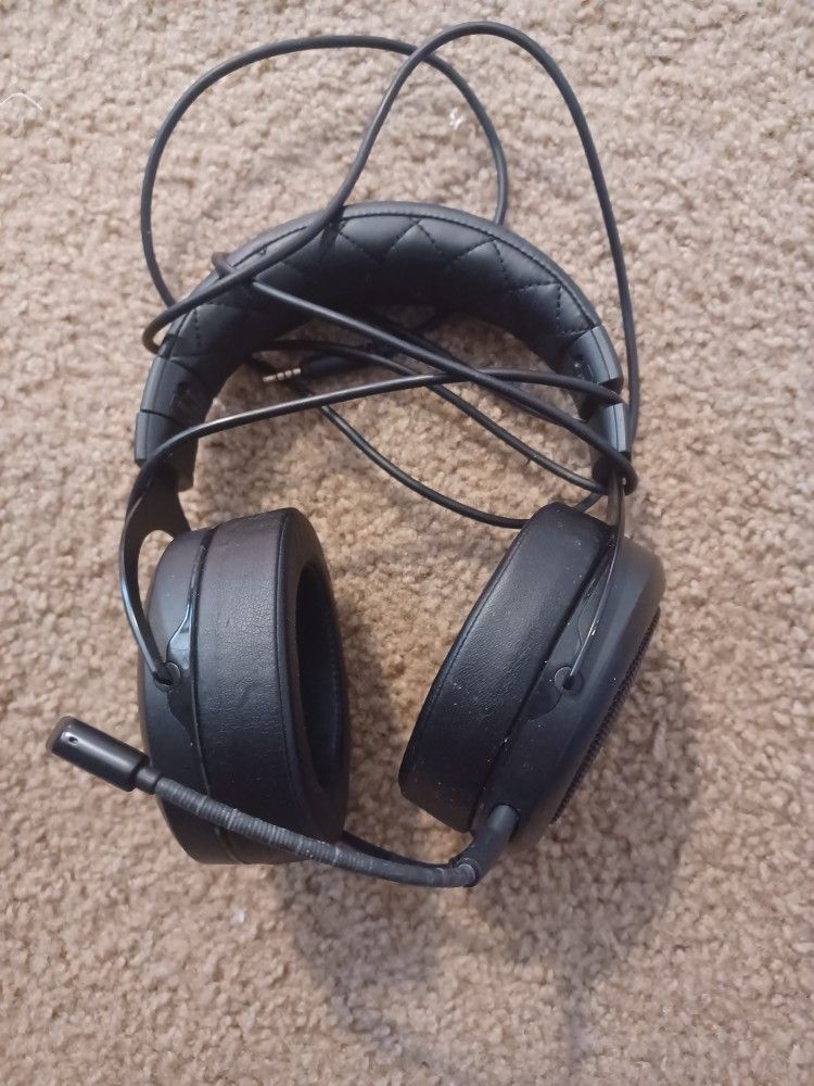 Corsair Headphones With Mic