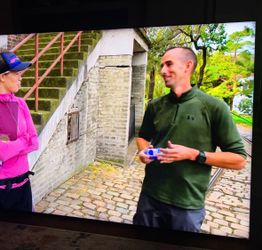 Samsung 4K  82 in