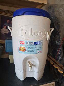 Igloo 5 gallon water cooler