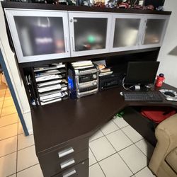 Desk Office   Good Condition 
