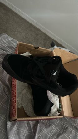 Knu school Vans all black
