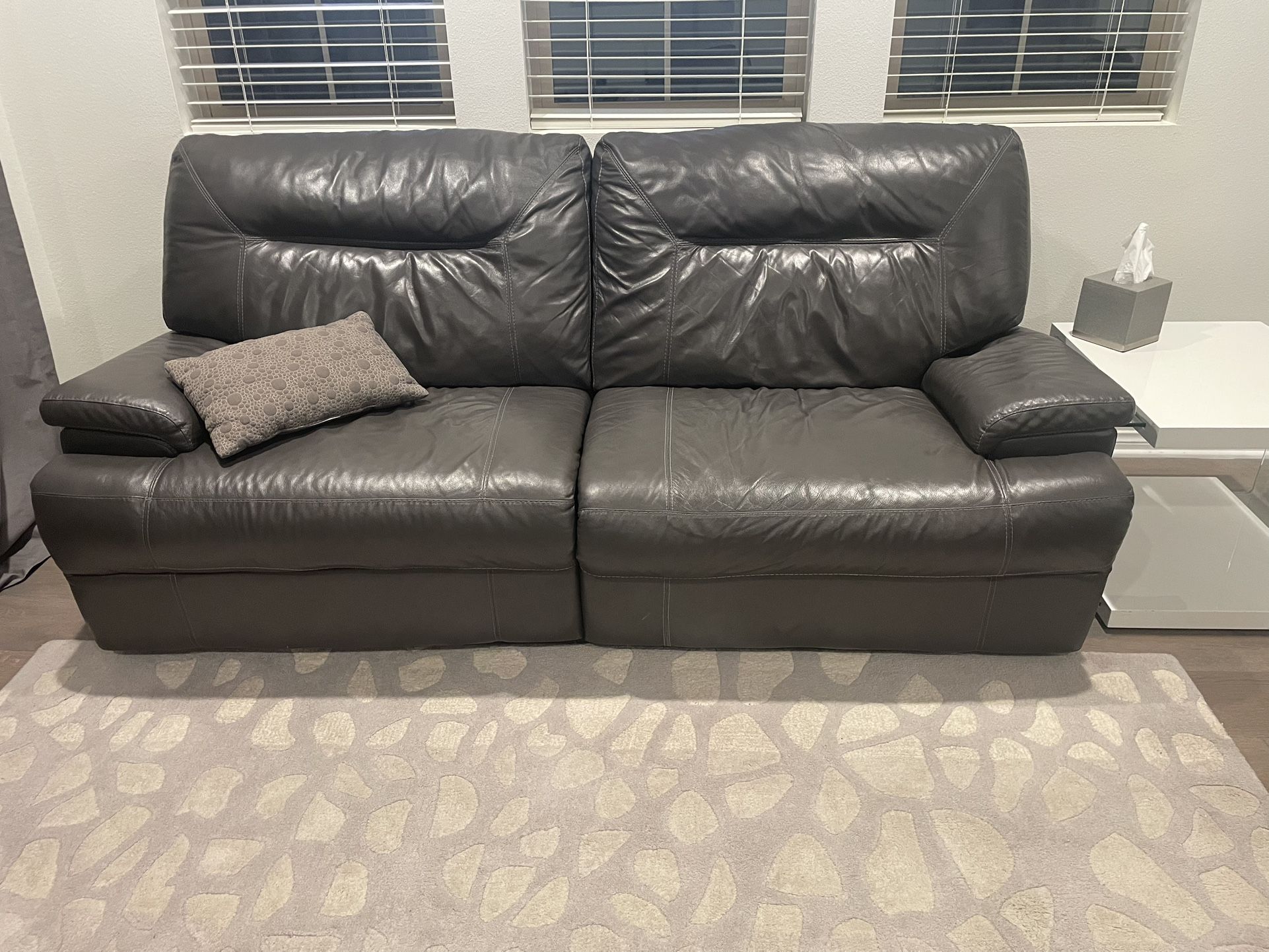 Motorized Reclining Leather Sofas