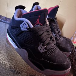 Jordan 4 