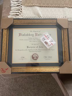 VIOLABBEY (IMITATION) Bachelors degree Color: Gold - Black Rim - Navy Mat Size: 8.5x11 Diploma Frame