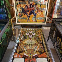Kiss Pinball Machine 