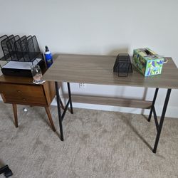 Free Desk