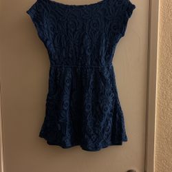 blue dress