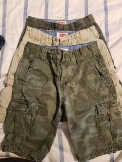 Levis shorts, size 6