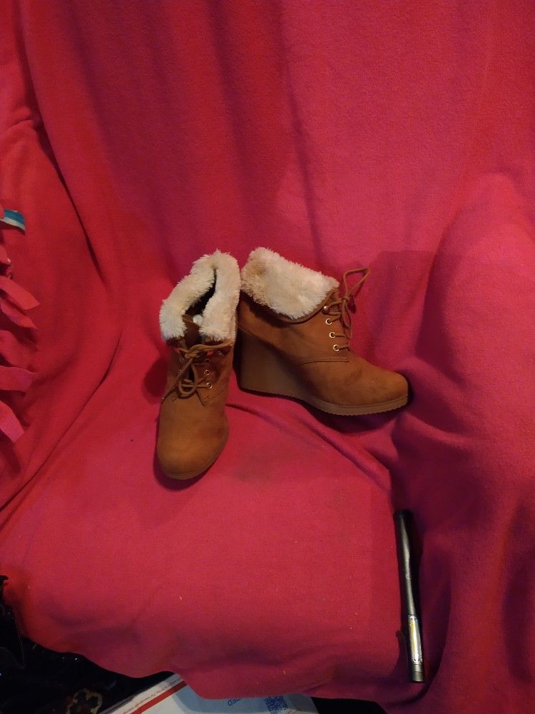 White Mtn. Ankle Boots