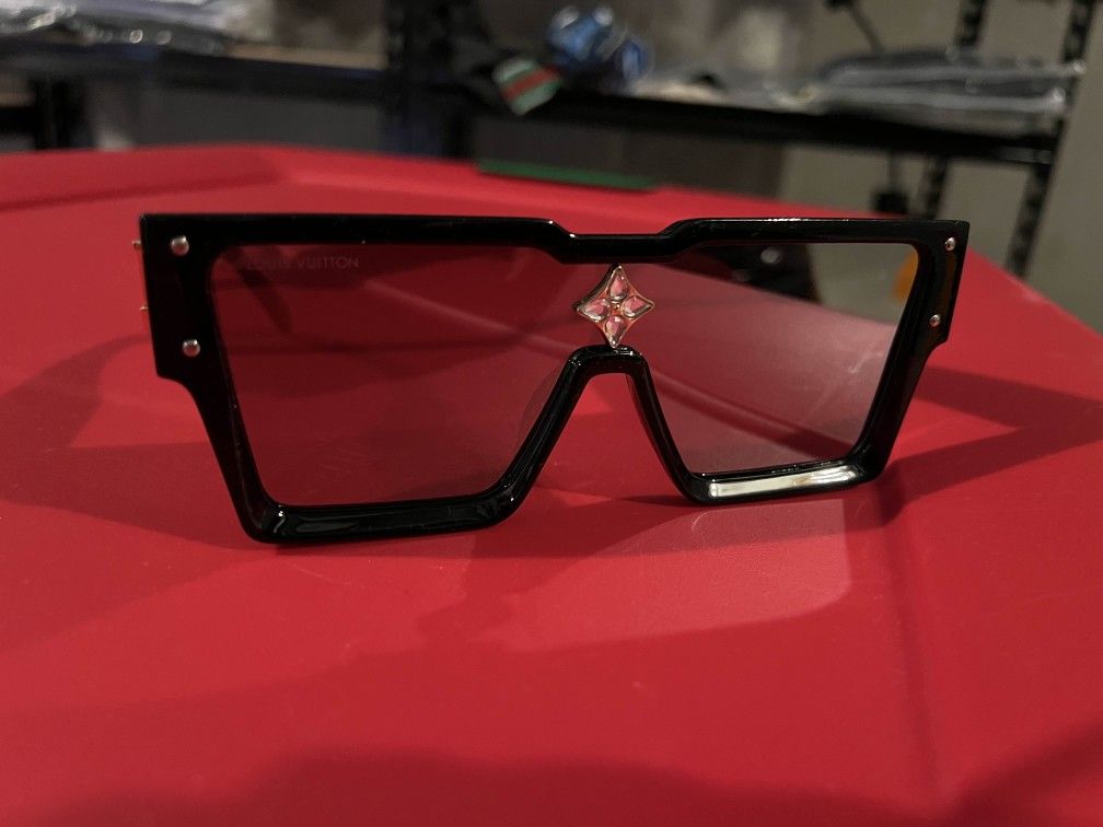 Luis Vuitton Cyclone