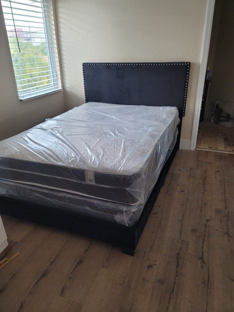 NEW FULL SIZE SET MATTRESS AND BOX SPRING-2PCS