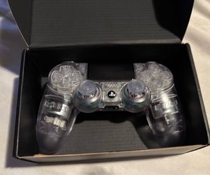 PS4 controller-modified with TMR joysticks, new battery, transparent case