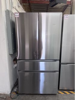 LG 30cu 4-Door French Door Fridge LF30S8210S — $1,450 | Retail $3,300