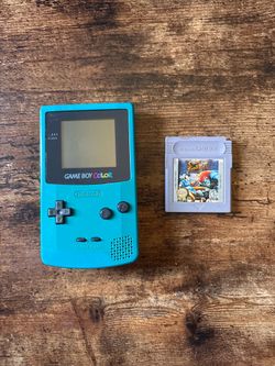 Gameboy Color w/ Street Fighter 2